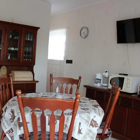 Apartman Lizi Alsóörs