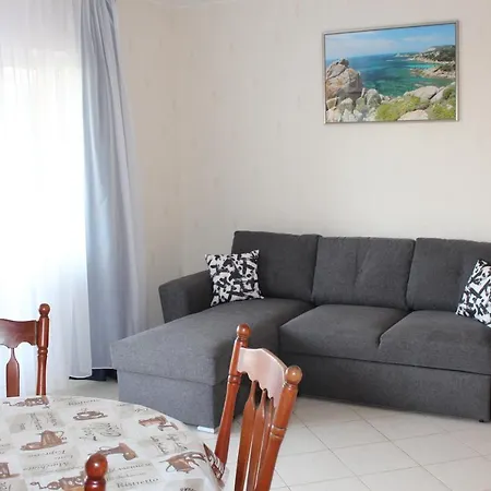 Apartment Lizi Alsoors