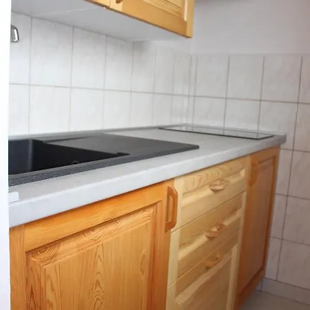 Apartman Lizi *